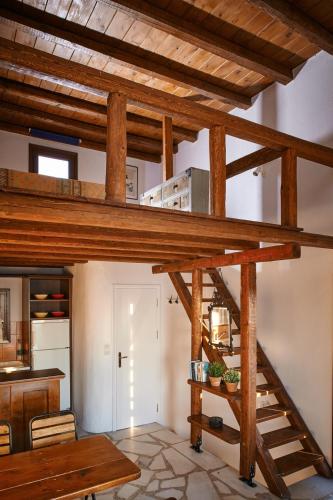 Konyha, The Pool Garden House with a fantastic sea and sunset view in Ioulida Konyha, The Pool Garden House with a fantastic sea and sunset view in Ioulida