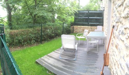 Jouy La longère, proche Hec, Versailles, parking privé gratuit (Jouy La longere, proche Hec, Versailles, parking prive gratuit) in Jouy-en-Josas Jouy La longère, proche Hec, Versailles, parking privé gratuit (Jouy La longere, proche Hec, Versailles, parking prive gratuit) in Jouy-en-Josas