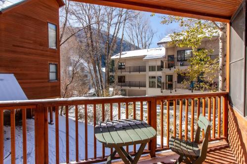 Balcony/terrace, Coronet Creek Retreat in Telluride (CO) Balcony/terrace, Coronet Creek Retreat in Telluride (CO)