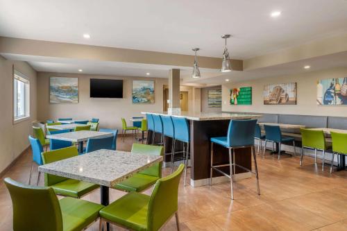 餐飲選擇, 品質酒店 (Quality Inn & Suites) in 巴瑟斯特 餐飲選擇, 品質酒店 (Quality Inn & Suites) in 巴瑟斯特