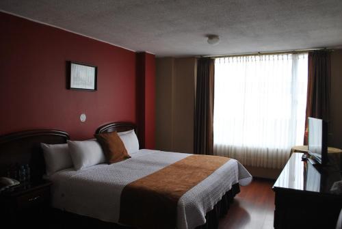 Hotel Makroz