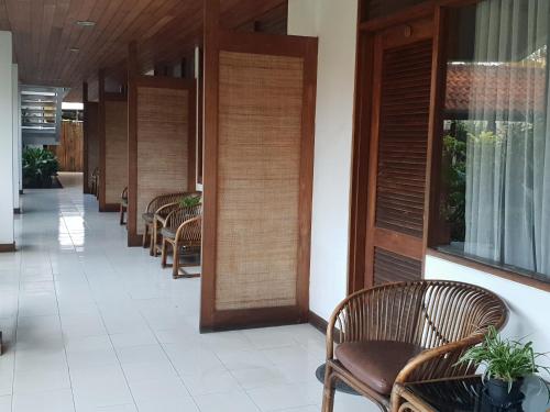 Balcony/terrace, Hotel Bumi Asih near PT. TELKOM Bandung Balcony/terrace, Hotel Bumi Asih near PT. TELKOM Bandung