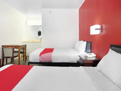 This photo about Hotel Calhoun GA I-75 & US-41 Hwy shared on HyHotel.com