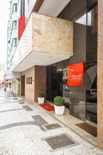 Вхід, Trevi Hotel e Business in Курітіба Вхід, Trevi Hotel e Business in Курітіба