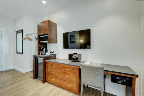 Facilities, Strathcona Hotel in Victoria (BC) Facilities, Strathcona Hotel in Victoria (BC)