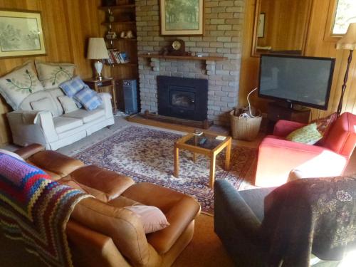 gedeelde lounge/tv-ruimte, Eureka Farm in Scamander gedeelde lounge/tv-ruimte, Eureka Farm in Scamander