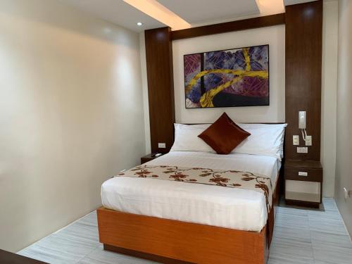 Rustic Crown Hotel in Alaminos City Rustic Crown Hotel in Alaminos City