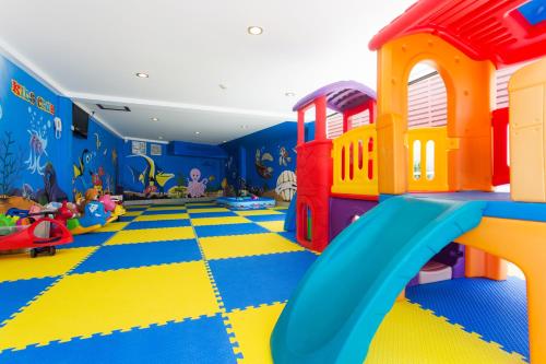 Kid’s club, Samui Buri Beach Resort in Mae Nam Kid’s club, Samui Buri Beach Resort in Mae Nam