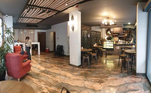 餐廳, 生命點酒店 (Life Point Hotel) in 特拉布宗 餐廳, 生命點酒店 (Life Point Hotel) in 特拉布宗