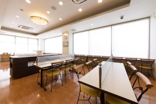 Food and beverages, Hotel Econo Kameyama in Suzuka Food and beverages, Hotel Econo Kameyama in Suzuka