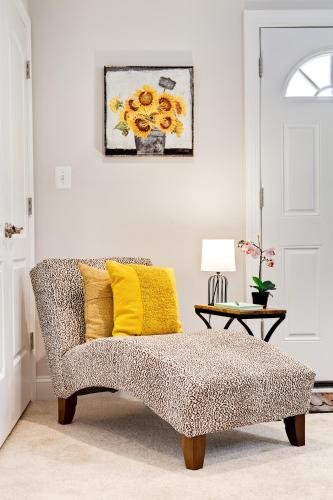Hotel Burst of Sunshine - Couples Cove