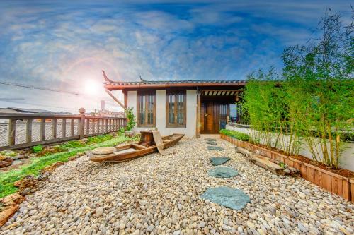 Hua Xi Tang Homestay