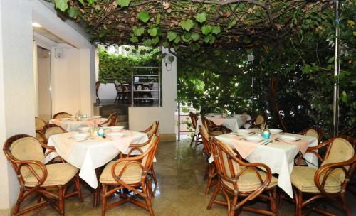 مطعم, Hotel Anita in Becici مطعم, Hotel Anita in Becici