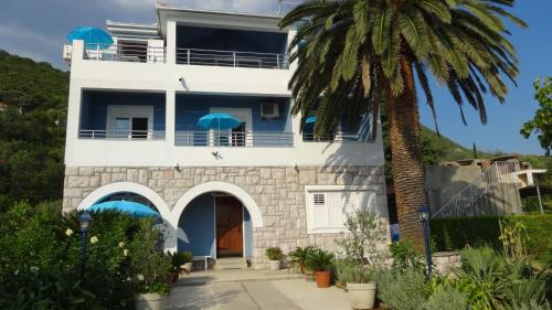 Apartments Odesa Hotel