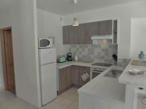 This photo about Apartment Fleurs des Pins shared on HyHotel.com