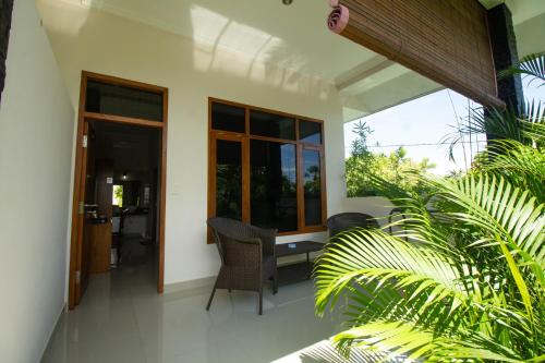 Balcony/terrace, Ocean Villa & Homestay in Tulamben Balcony/terrace, Ocean Villa & Homestay in Tulamben