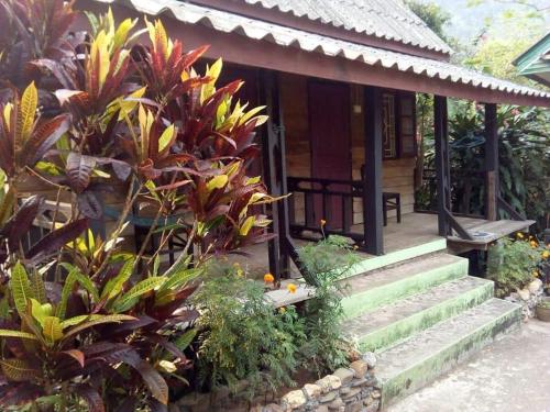 SuanPhao Guesthouse in Muang Ngoy SuanPhao Guesthouse in Muang Ngoy