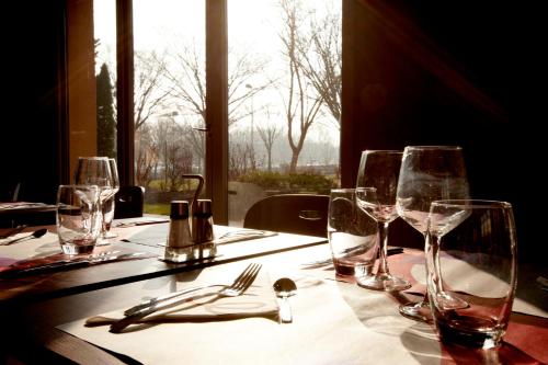 Restaurant, Campanile Cergy Saint Christophe Osny Hotel in Cergy Restaurant, Campanile Cergy Saint Christophe Osny Hotel in Cergy