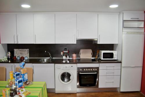 Apartamentos DELUXE Con Jacuzzi o Chimenea LOVE FOR TWO in Collado Mediano Apartamentos DELUXE Con Jacuzzi o Chimenea LOVE FOR TWO in Collado Mediano