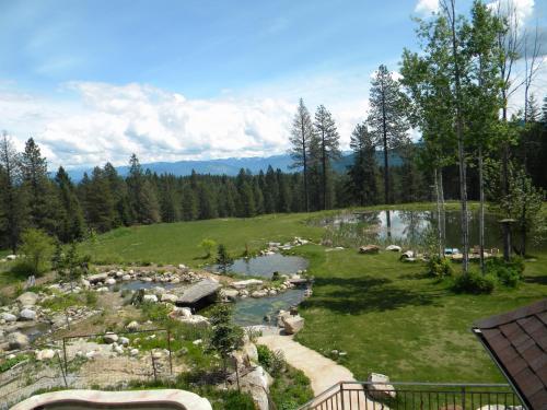 Vistas, Talus Rock Retreat in Sandpoint Vistas, Talus Rock Retreat in Sandpoint