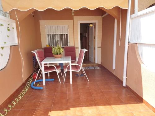 Hôtel House with 2 bedrooms in Los Alcazares with furnished terrace and WiFi 650 m from the beach