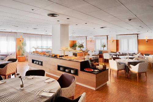 Makanan dan Minuman, Hotel de l'Isard in Andorra La Vella Makanan dan Minuman, Hotel de l'Isard in Andorra La Vella