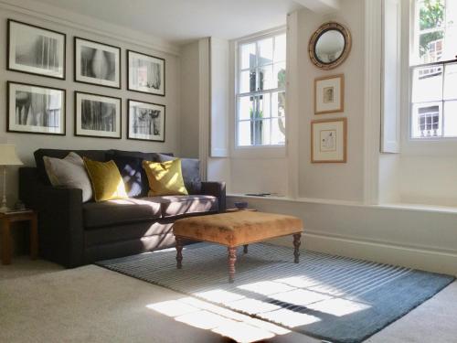 Fabulous Apartment in Historic House in St Aubin in Saint Aubin Fabulous Apartment in Historic House in St Aubin in Saint Aubin