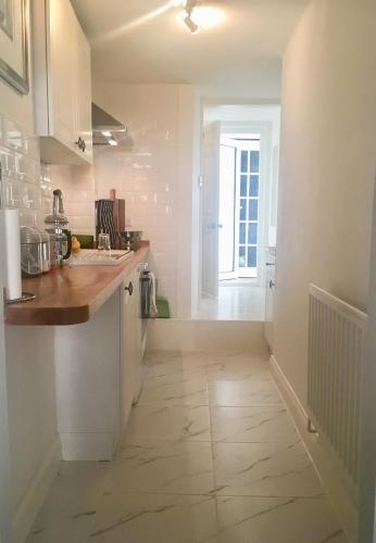Fabulous Apartment in Historic House in St Aubin in Saint Aubin Fabulous Apartment in Historic House in St Aubin in Saint Aubin