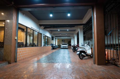 Entré, Betong Hello Hotel in Betong Entré, Betong Hello Hotel in Betong