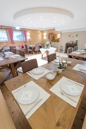 Hotel garni - Chiemsee-Pension-Seebruck in Seeon-Seebruck Hotel garni - Chiemsee-Pension-Seebruck in Seeon-Seebruck