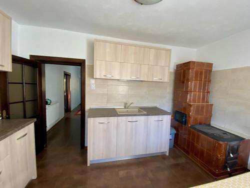Konyha, Cabana Caprioara - Piatra Craiului in Targoviste Konyha, Cabana Caprioara - Piatra Craiului in Targoviste