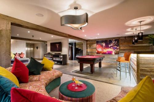 Les Chantereys Chalet in Morzine City Center Les Chantereys Chalet in Morzine City Center