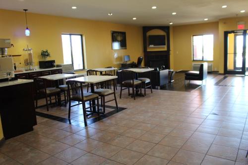 Business Center, Home Gate Inn & Suites in Southaven Business Center, Home Gate Inn & Suites in Southaven