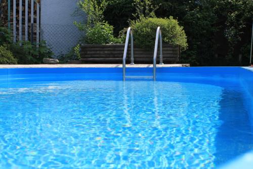 مسبح, Haus Kinspergher in آكسامس مسبح, Haus Kinspergher in آكسامس