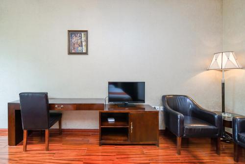 This photo about Chongqing Weila Jiangjing Hotel shared on HyHotel.com