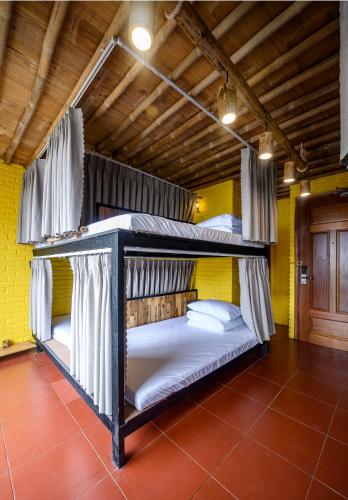Mira Bai Xep - The Hidden Jewel in Bai Dai Beach Mira Bai Xep - The Hidden Jewel in Bai Dai Beach