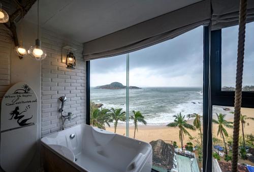 Bagno, Mira Bai Xep - The Hidden Jewel in Bai Dai Beach Bagno, Mira Bai Xep - The Hidden Jewel in Bai Dai Beach