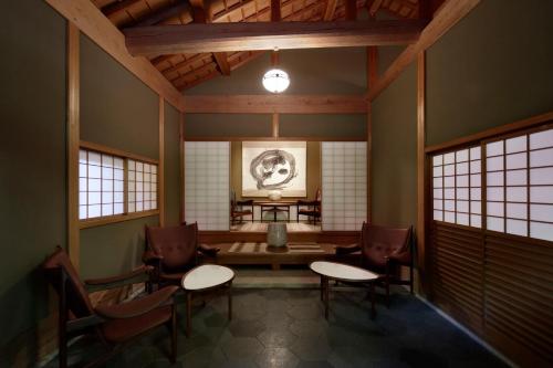 Lobby, THE HIRAMATSU HOTELS & RESORTS ATAMI in Atami Castle Lobby, THE HIRAMATSU HOTELS & RESORTS ATAMI in Atami Castle