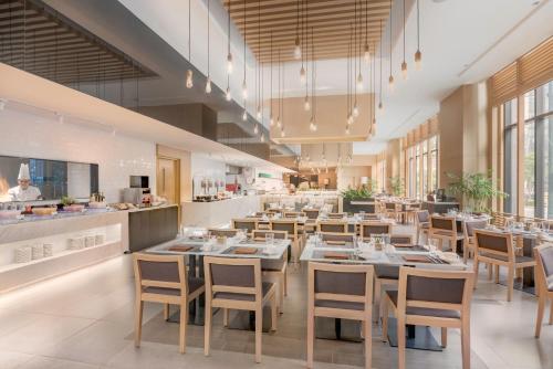 Restaurant, Seda Bonifacio Global City in Bonifacio Global City (BGC) / Taguig Restaurant, Seda Bonifacio Global City in Bonifacio Global City (BGC) / Taguig