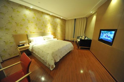 This photo about Shanghai Guanjun Hotel shared on HyHotel.com