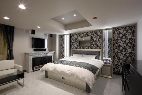 HOTEL Birthday 楠店 in Onogi HOTEL Birthday 楠店 in Onogi