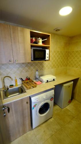 Konyha, Azur Suites Hotel & Apartments in Mina Konyha, Azur Suites Hotel & Apartments in Mina