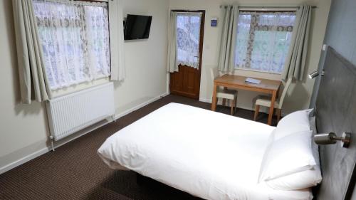Warrens Village Motel and Self Catering in Clevedon Warrens Village Motel and Self Catering in Clevedon