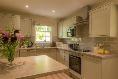 Quarry Gardens Lodge in Fochabers Quarry Gardens Lodge in Fochabers