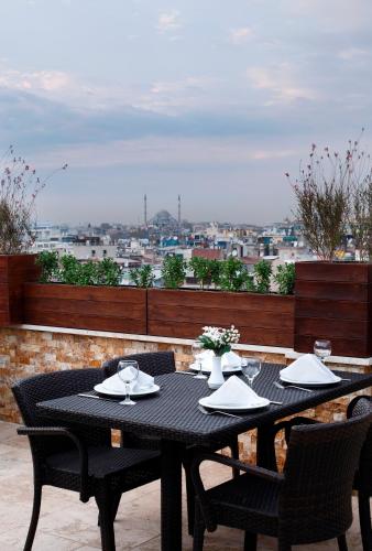 Balcony/terrace, Darkhill Hotel in Beyazit Balcony/terrace, Darkhill Hotel in Beyazit