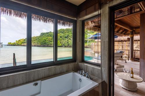 The Pristine Villas and Bungalows at Palau Pacific Resort in 巴伯爾圖阿普島 The Pristine Villas and Bungalows at Palau Pacific Resort in 巴伯爾圖阿普島