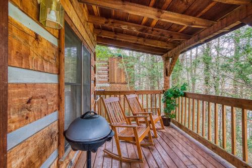 在meiguo.com看到的Moonshine Madness #1611 - One Bedroom Cabin的介绍图片