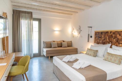 Lithos Luxury Suites in Tinos Lithos Luxury Suites in Tinos