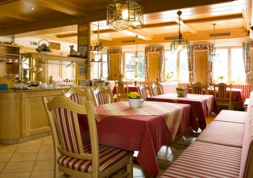 Food and beverages, Hotel der Baume in Drachselsried Food and beverages, Hotel der Baume in Drachselsried