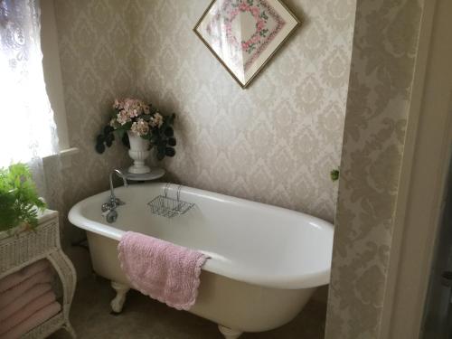 Fürdőszoba, Briar Rose Inn Vancouver WA USA in Esther Short Fürdőszoba, Briar Rose Inn Vancouver WA USA in Esther Short